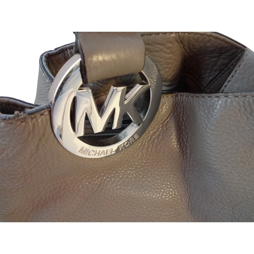 Michael Kors elegant east